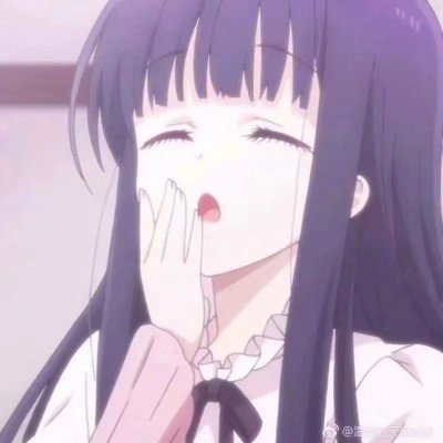 划船时船漏水下沉 一家人疯狂喊老板